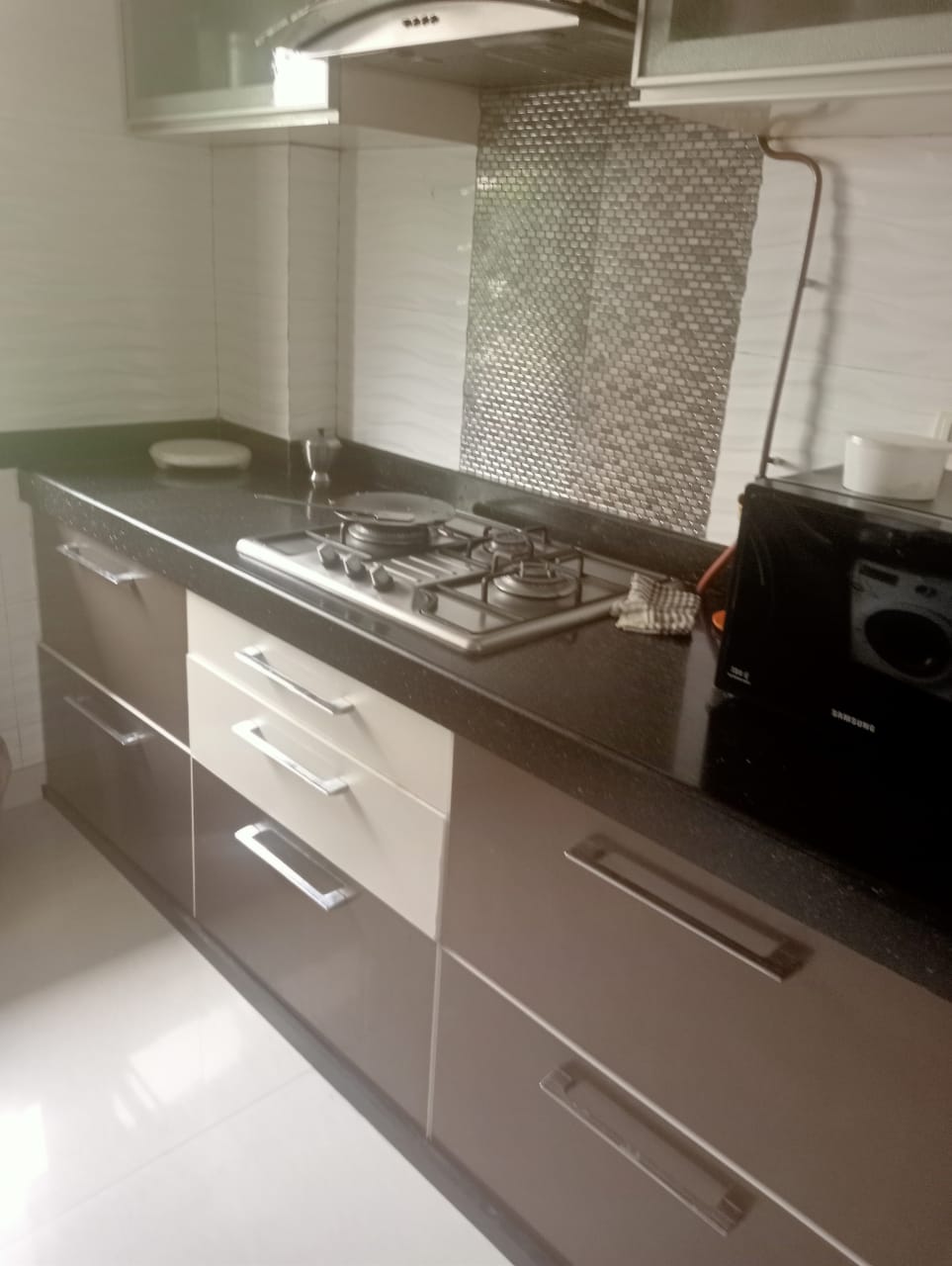 2 BHK Fully Furnished in Green Fields , Juhu